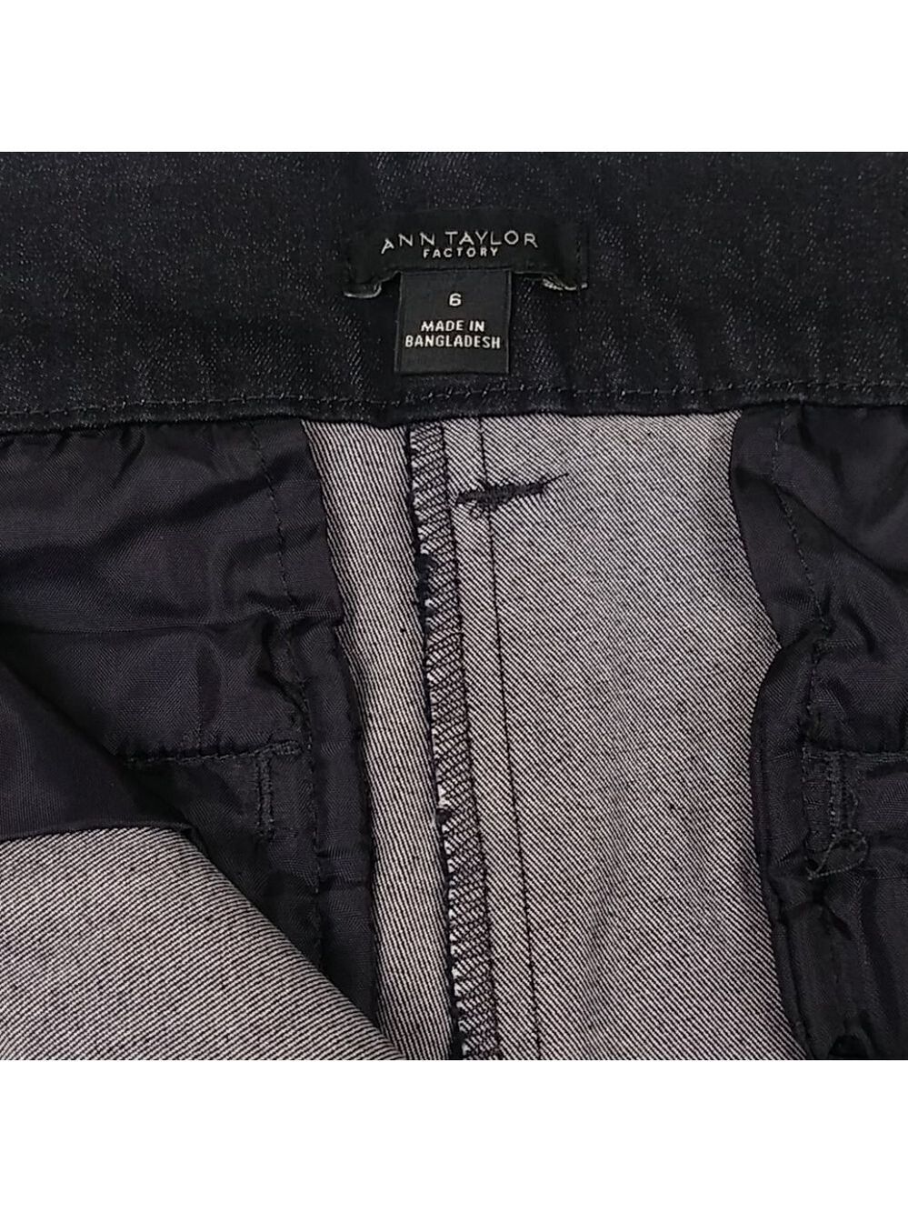 Ann Taylor Factory Dark Blue Mid Rise Button Zipper Front Boardwalk Short - Picture 6 of 11